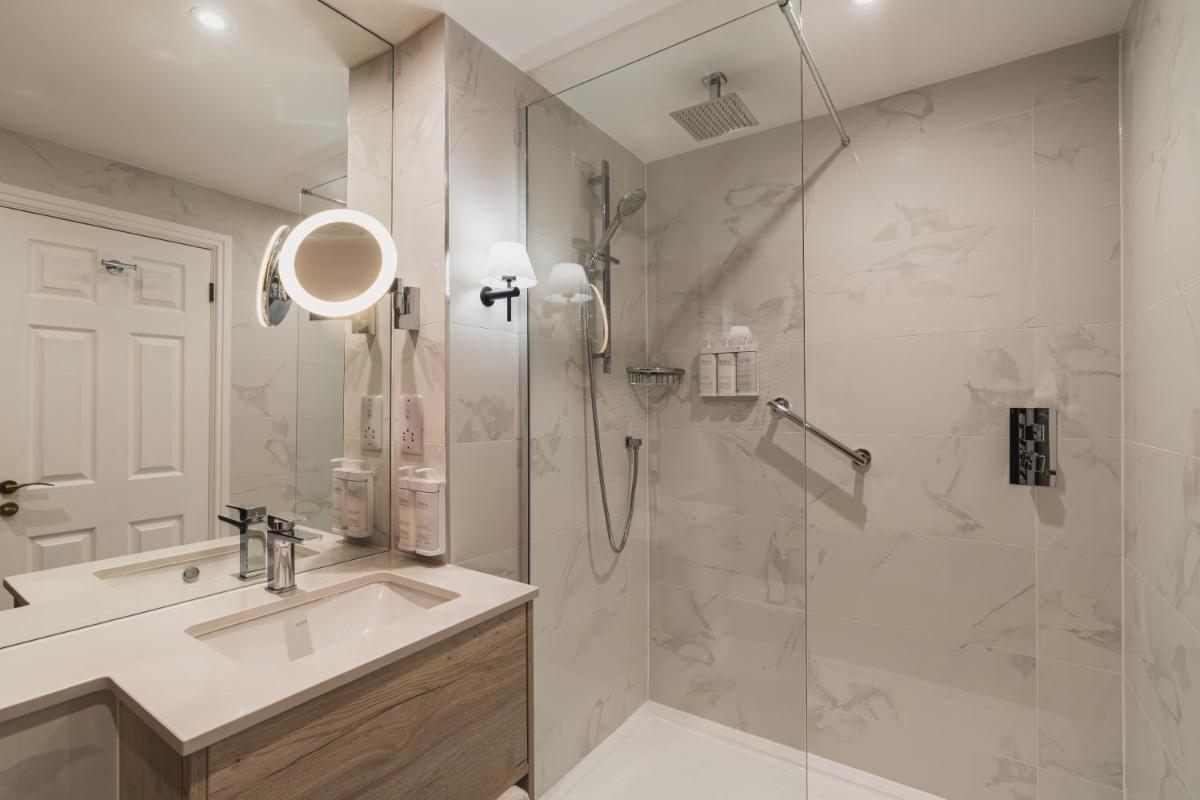 The Borrowdale Hotel - Housity