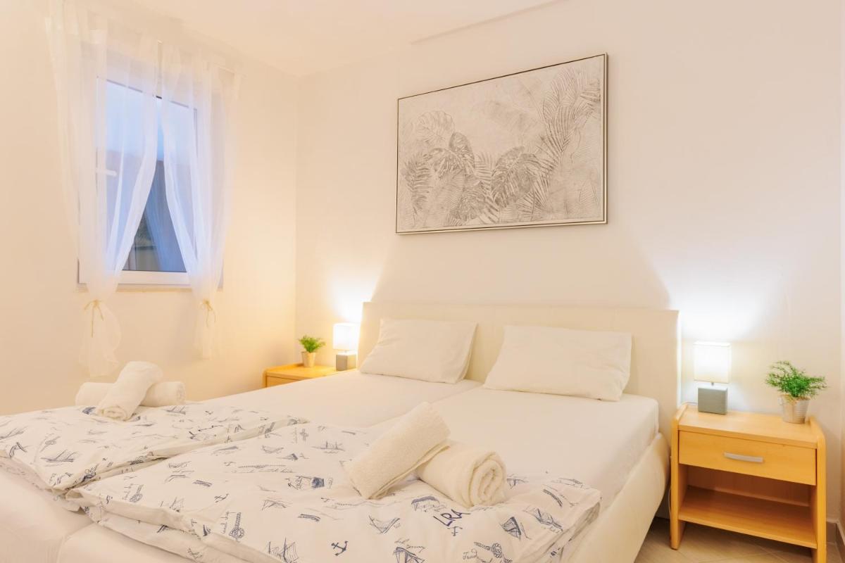 Lumbarda Resort Apartments - Housity