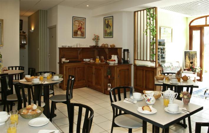 Hotel Chante-Perdrix - Housity