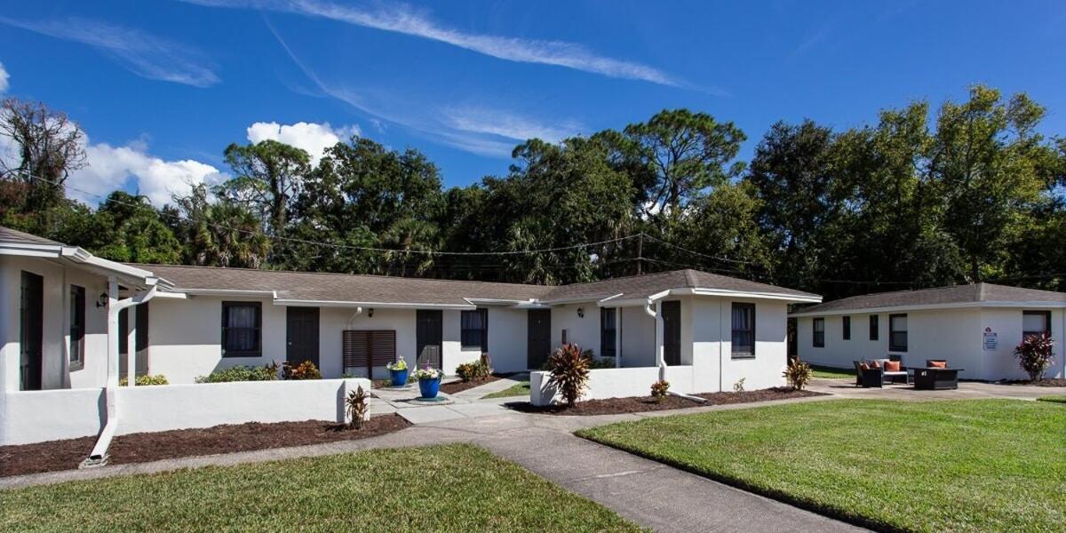 Travel Inn of Titusville - Housity