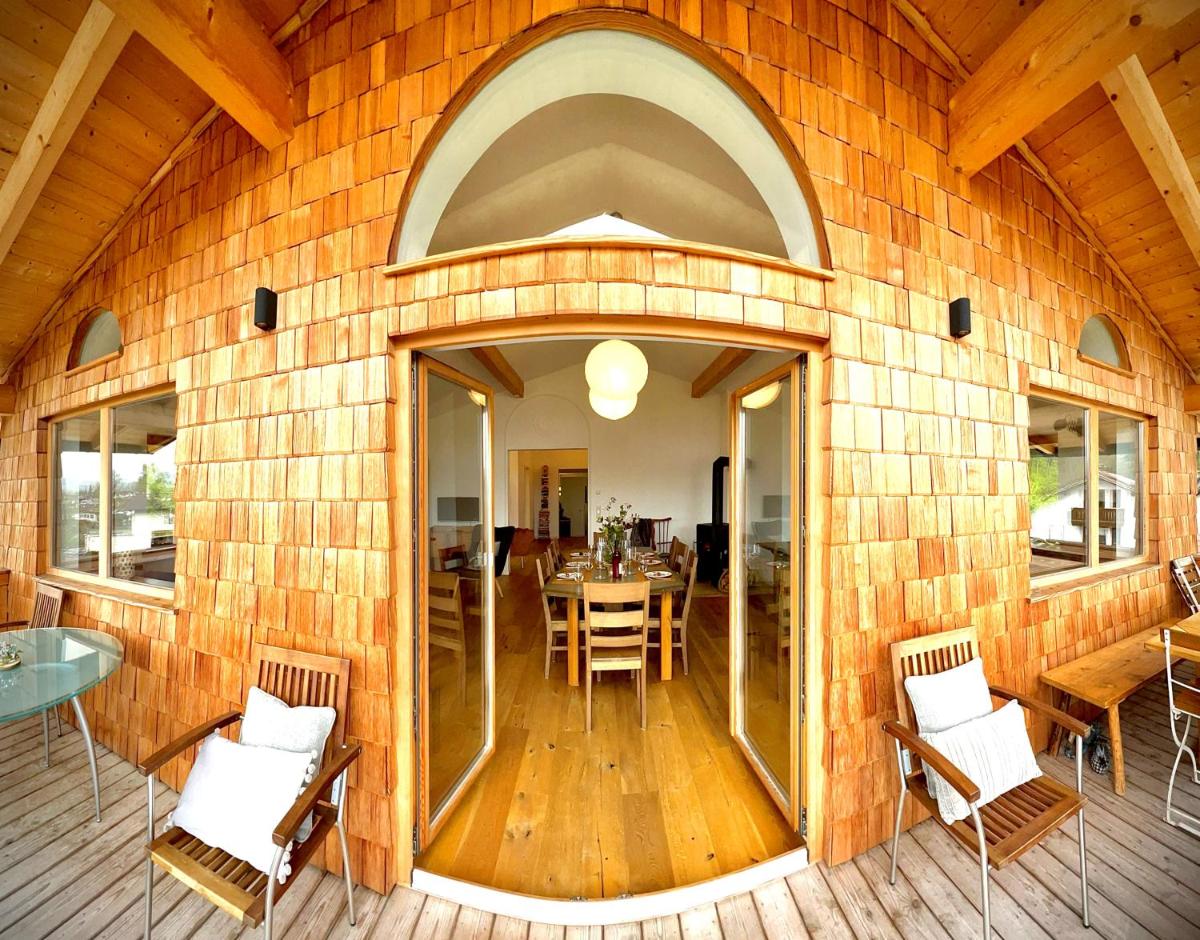 Ferienhaus Bachperle - Alpenidyll mit Kamin, Balkon oder Terrasse für Genießer - Housity