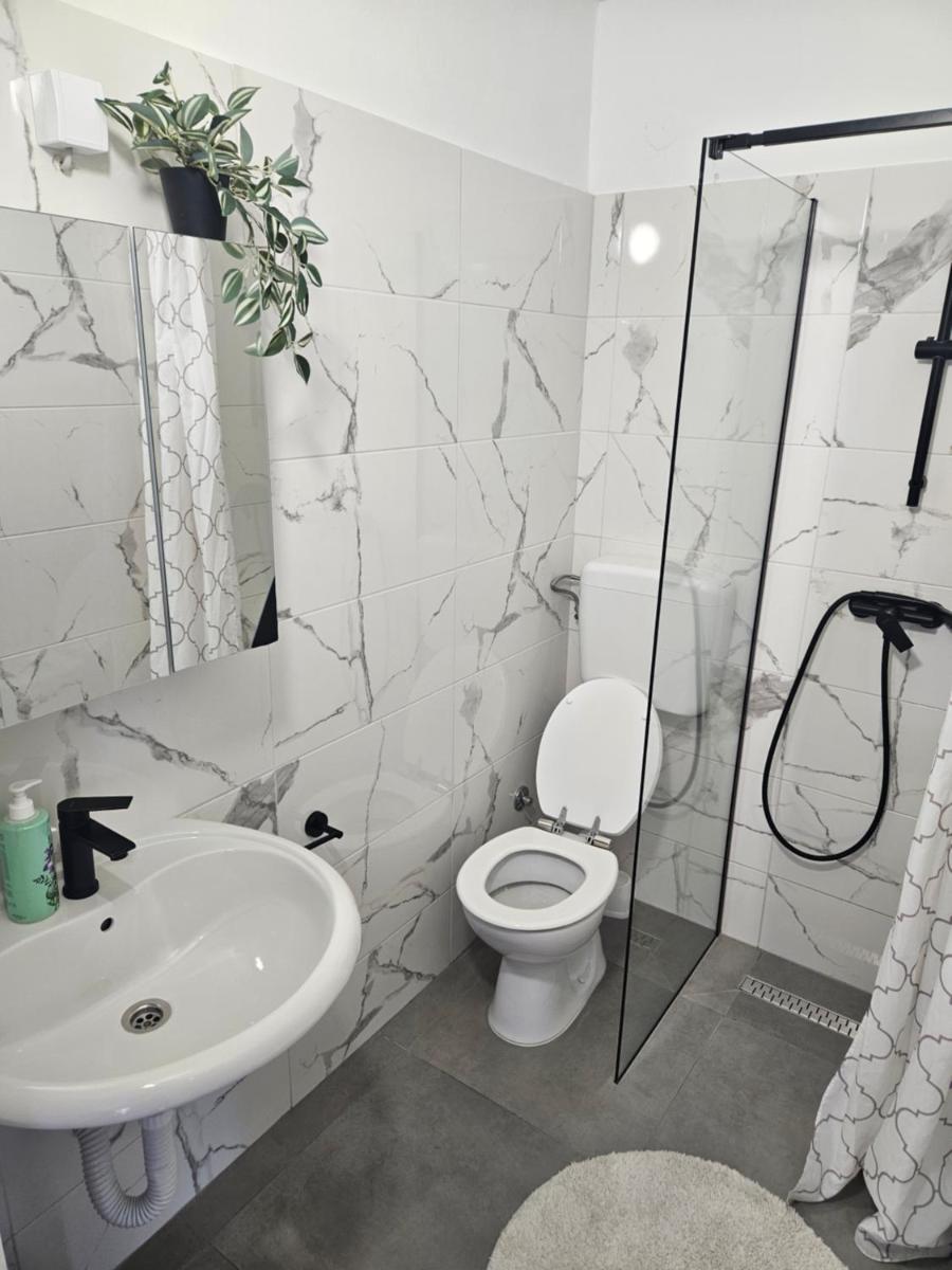 Apartments Aurora - Housity