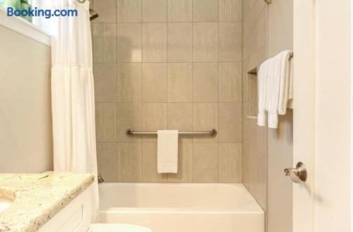 Sunny Side Cottages - Housity