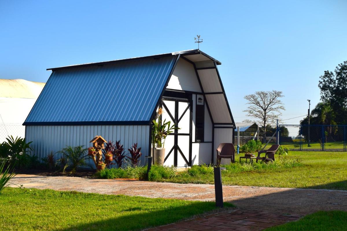 NOITE ESTRELADA Hospedagem Rural & Motorhome Park - Housity