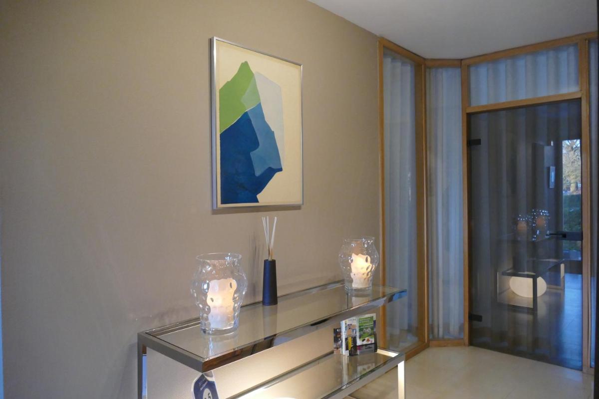 Aux Cosmos - Housity