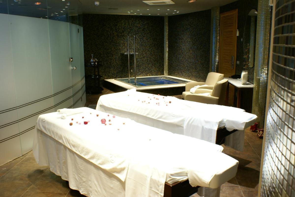 Spa o instalaciones de bienestar en Cumbria Spa Hotel 3* Sup