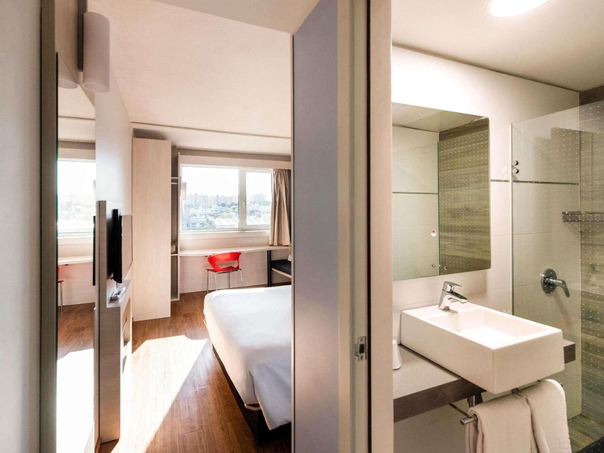 ibis Montevideo Rambla - Housity
