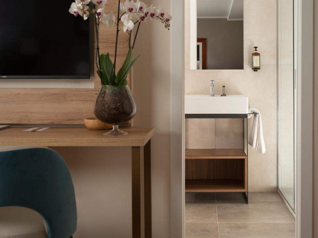 Hotel Livata Mountain Wellness - Housity