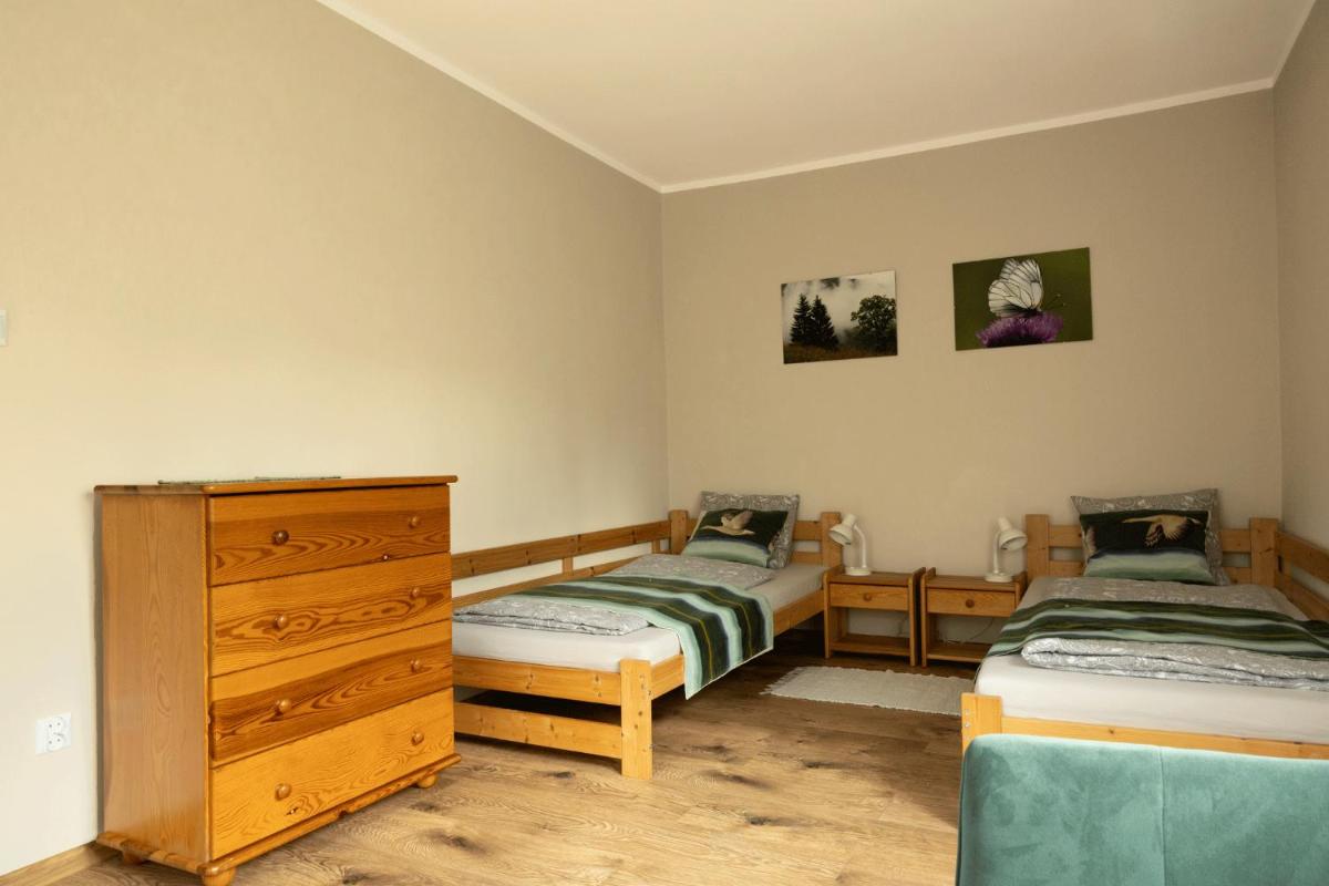 Pod Świerkiem - Housity