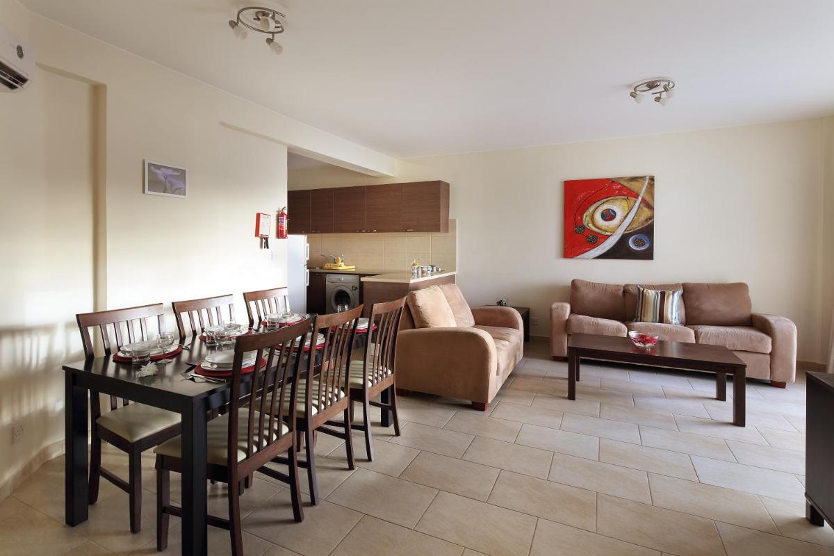 Chloraka Terrace Apartments - Hizvo