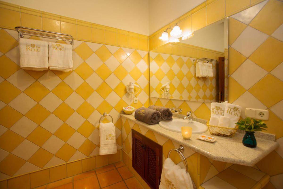 Un baño de Casa Font i Roig