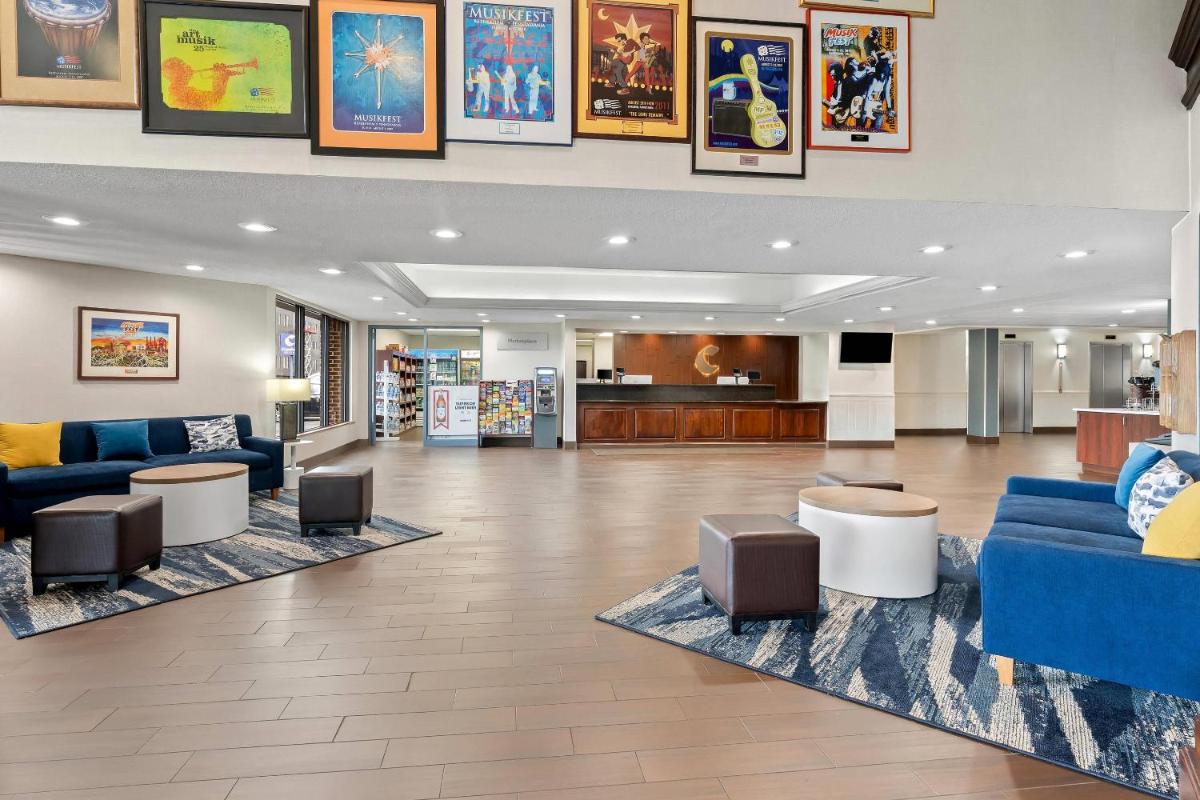 Comfort Suites Bethlehem Near Lehigh University and LVI Airport - Housity