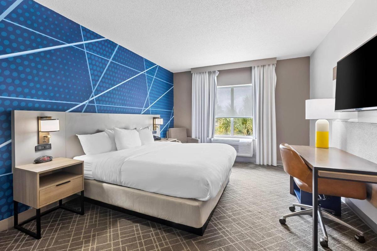 Comfort Inn & Suites FtJackson Maingate - Housity
