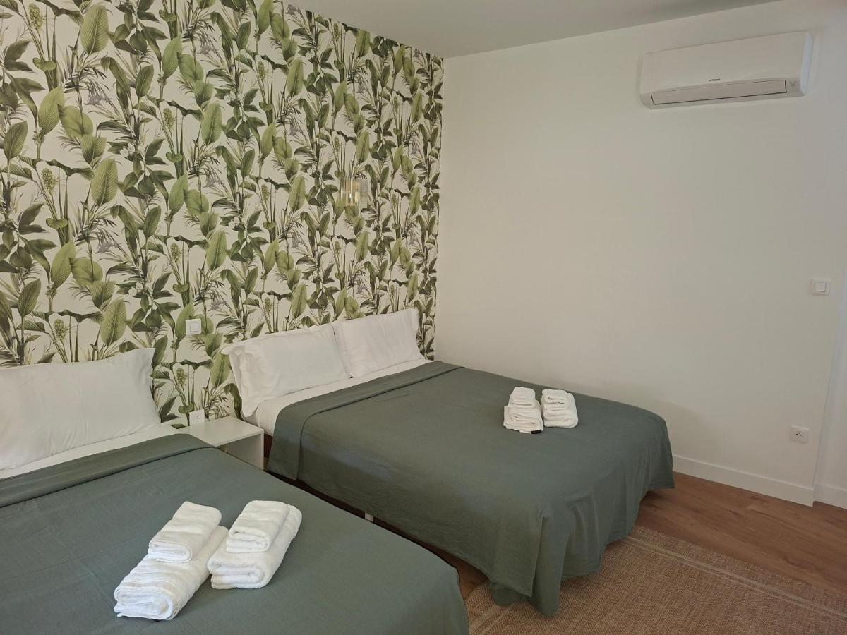 Logis Hotel Restaurant Les Platanes - Housity