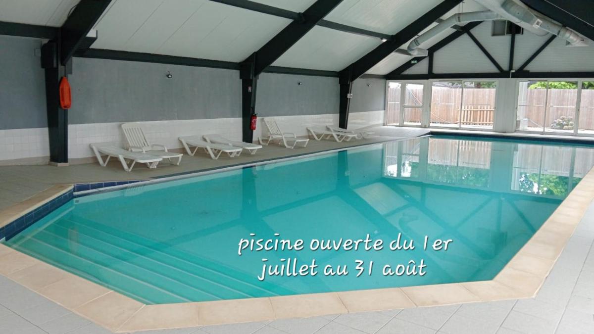 Studio Sulniac Golfe du morbihan avec piscine au sein du domaine - Housity