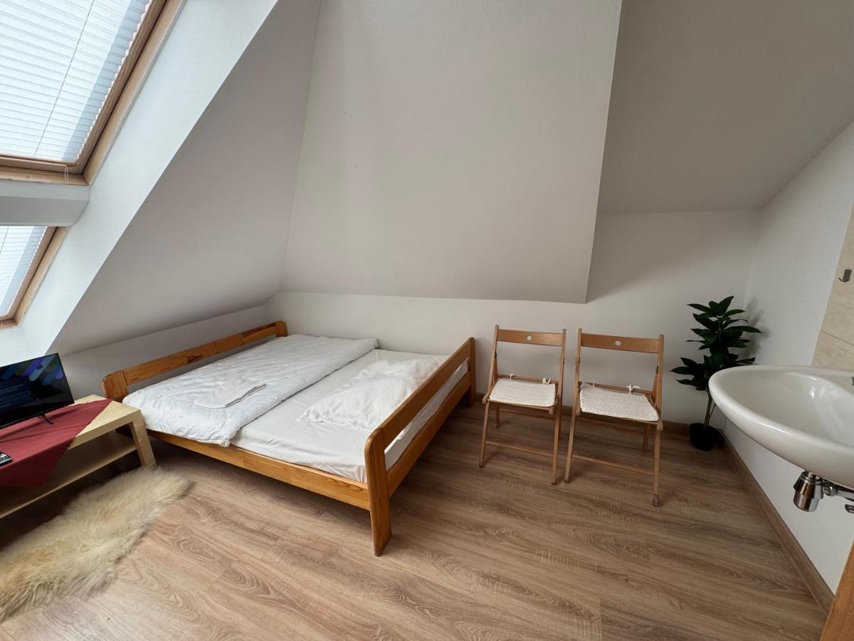 Motel S7 - Housity