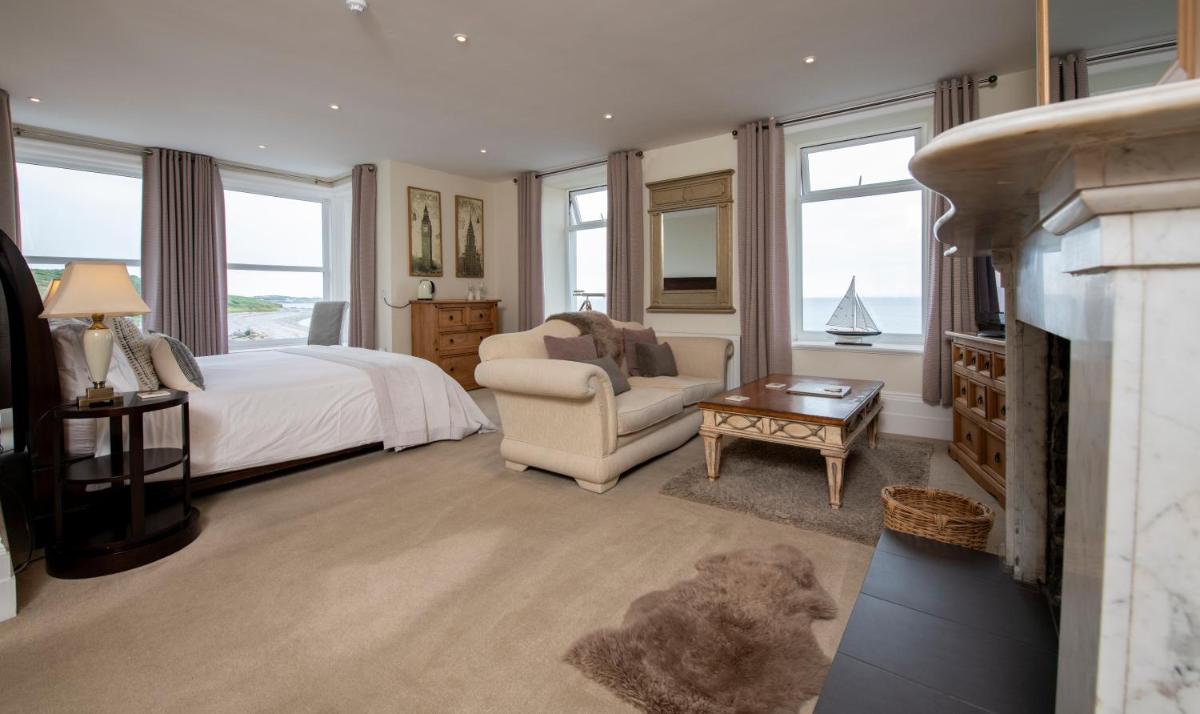 Shore Hotel - Housity
