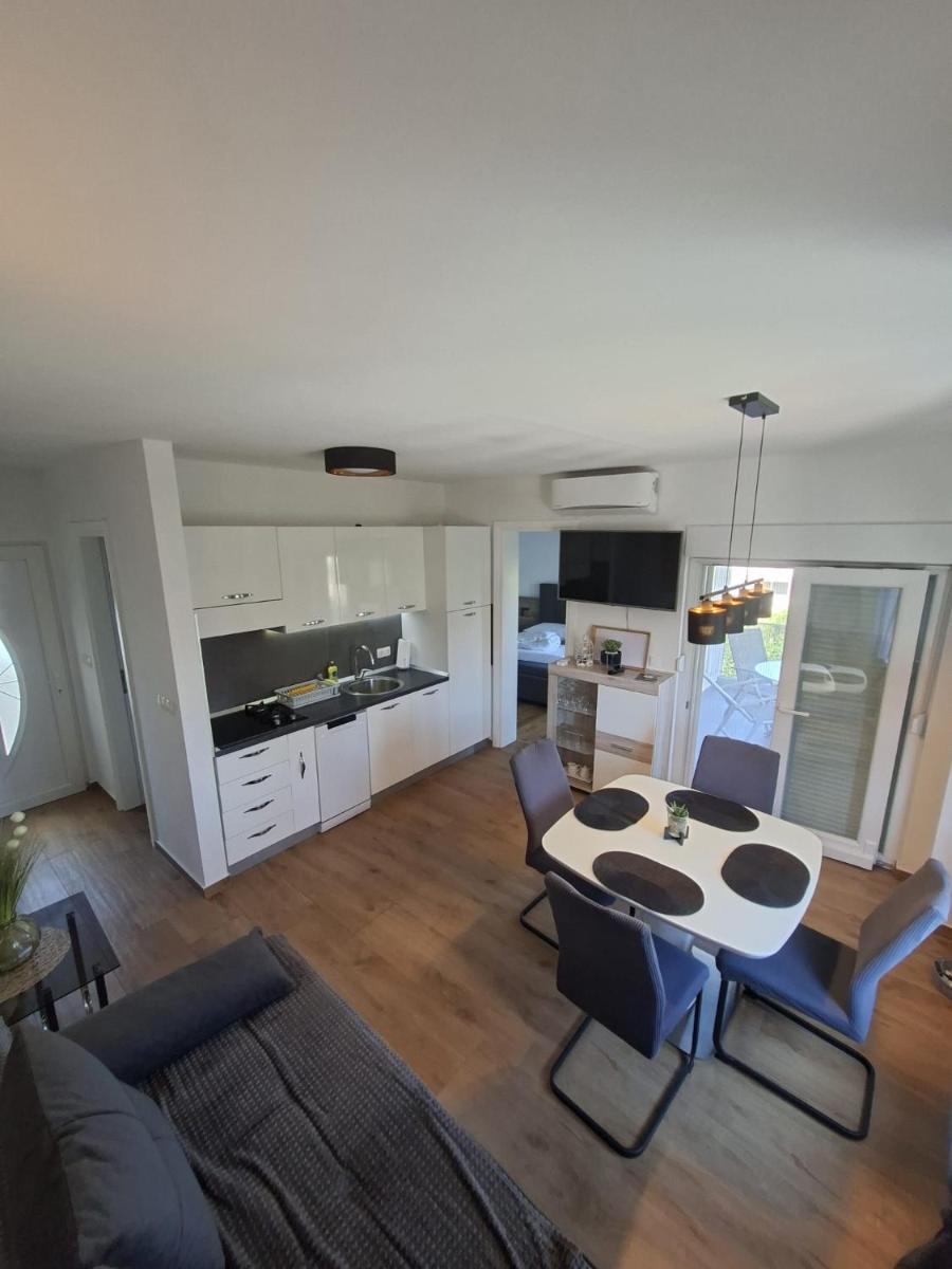 Villa Luminous - Housity