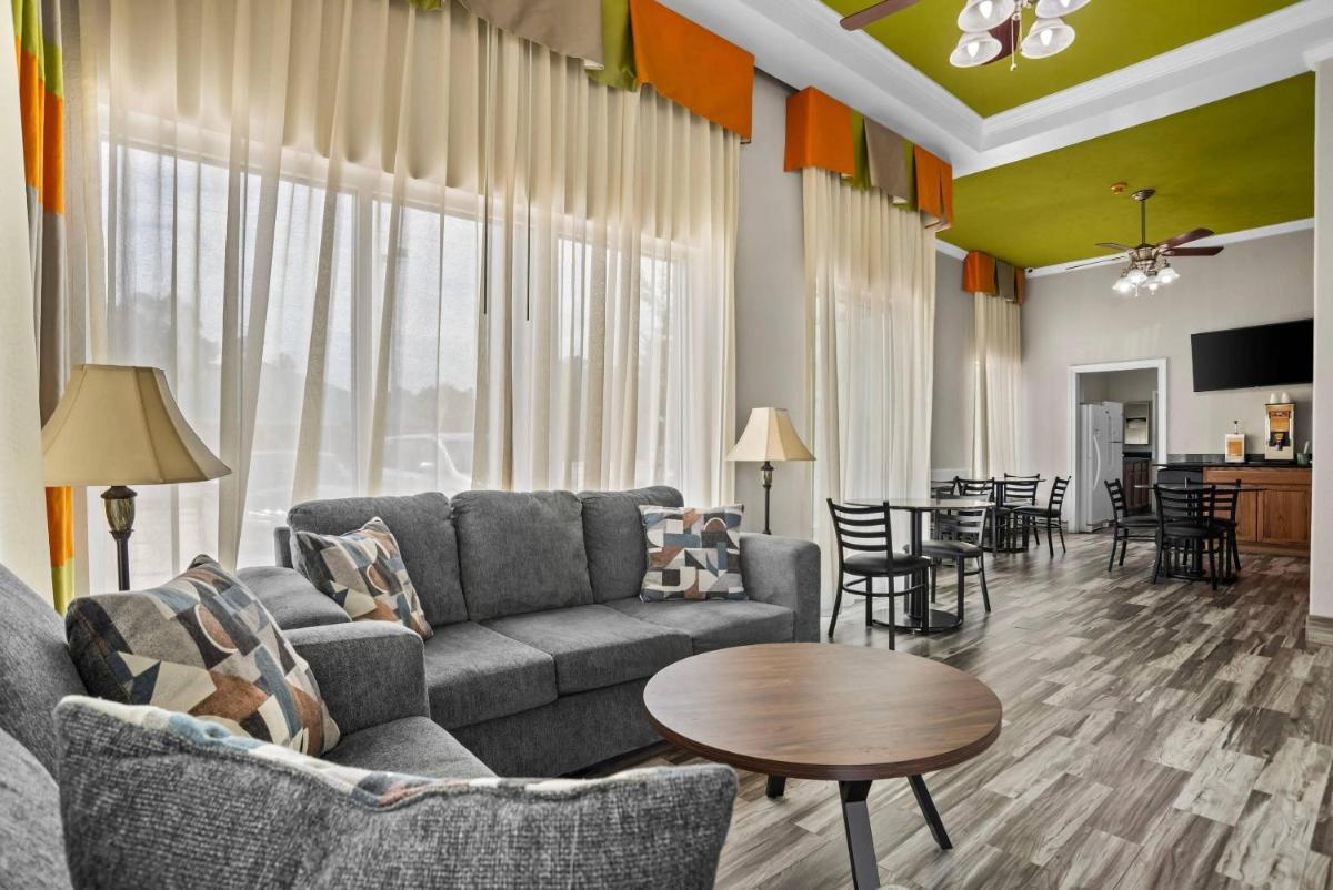 Quality Inn Louisville MS - Housity