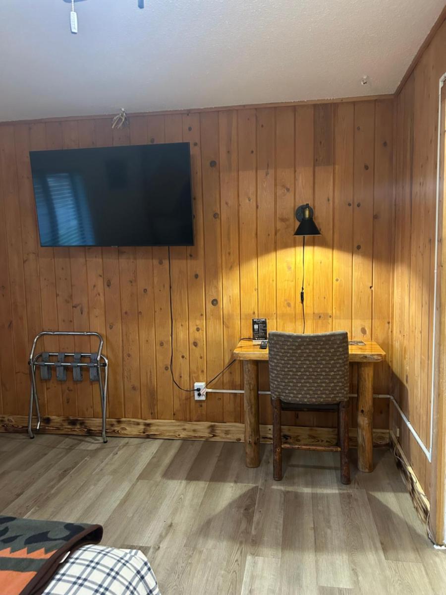 Columbia Point Resort - Housity