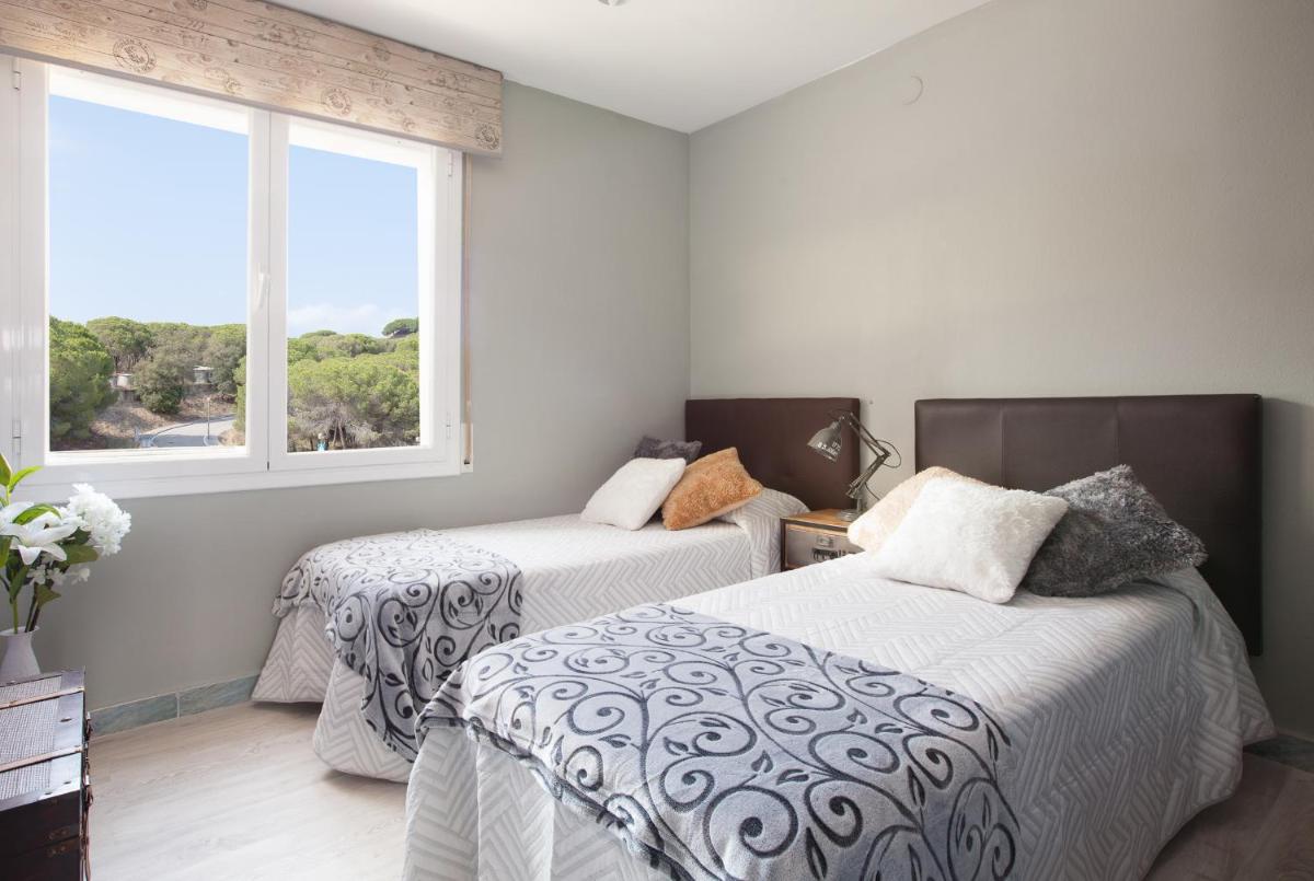 Apartment Beach Front Sant Pol - Housity