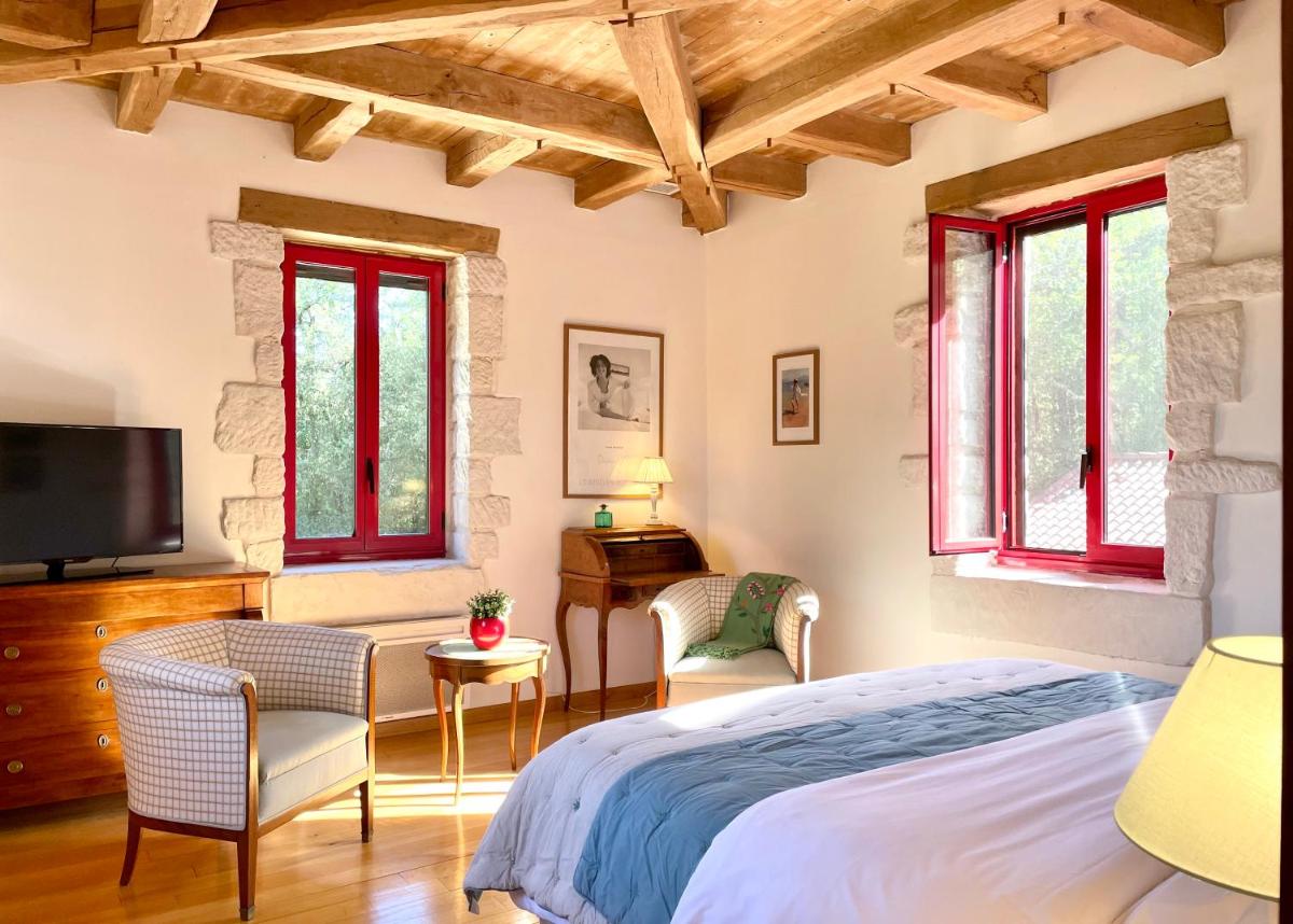 Le Manoir du Rocher - Housity