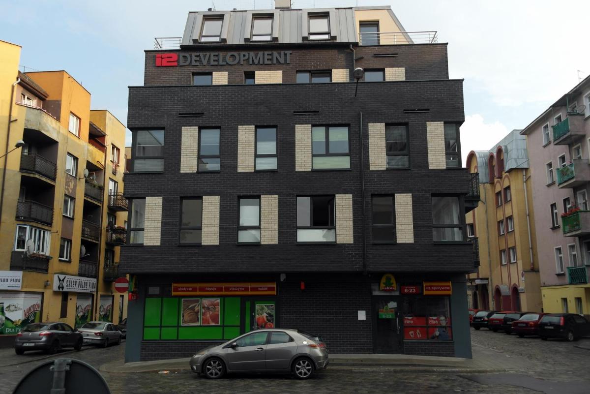 Studio Golden House - Housity