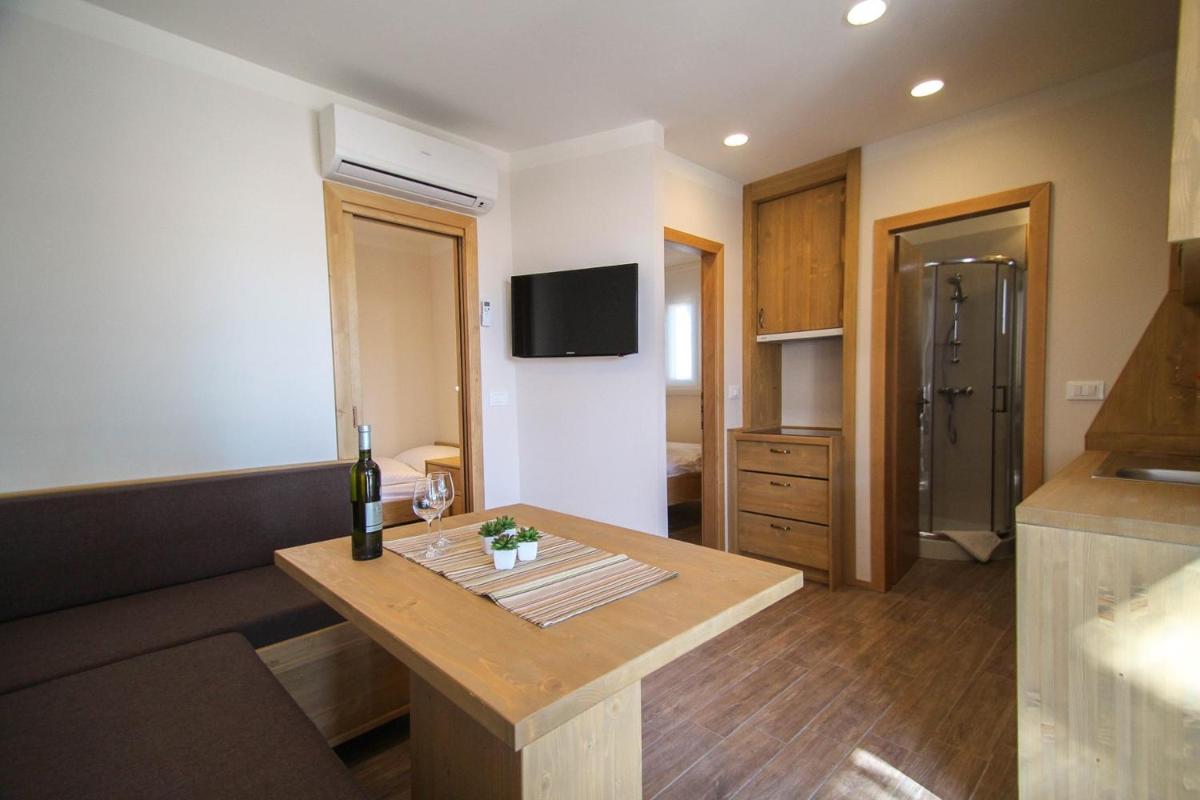 Apartments Erica Lux - Housity