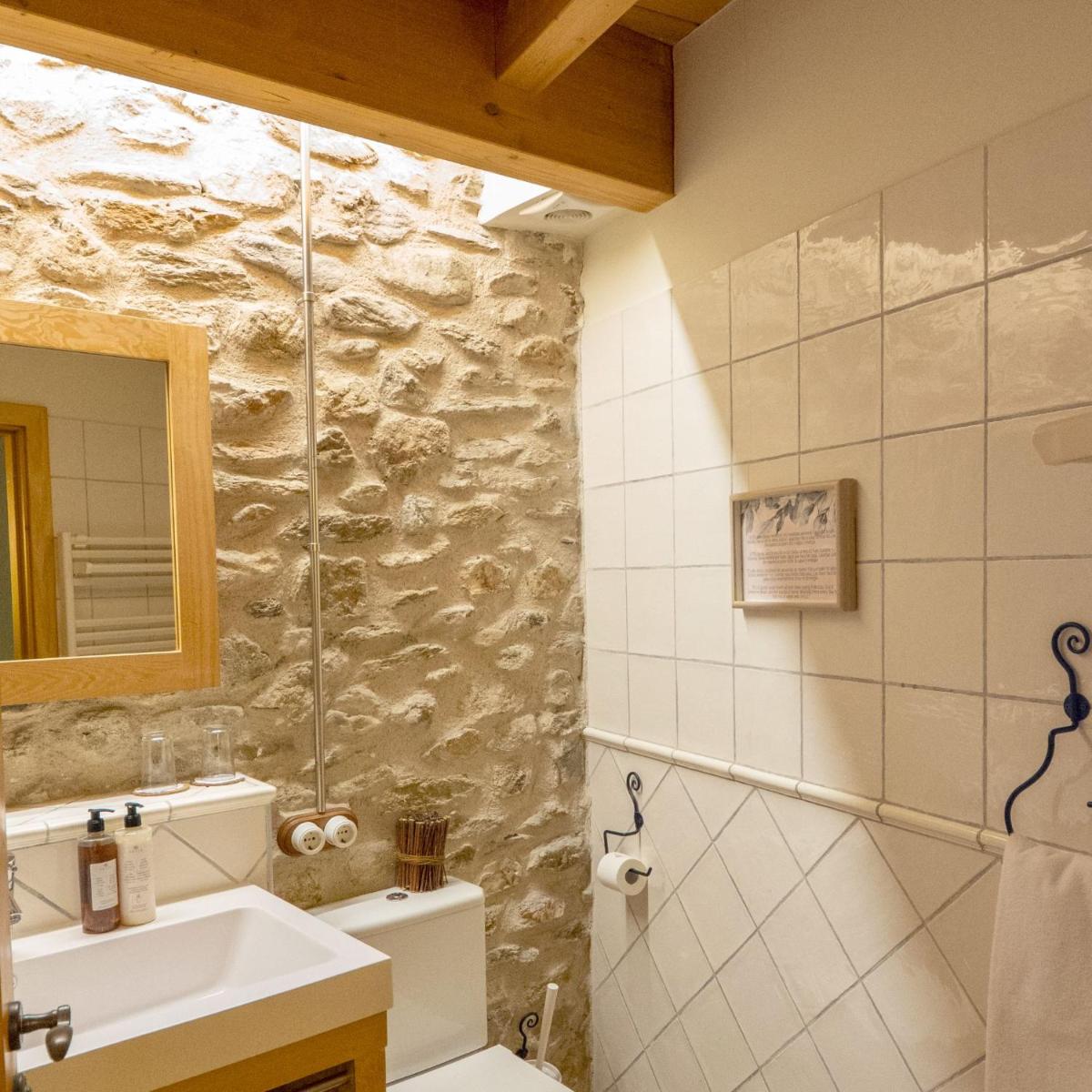 Hotel Boutique Niu de Sol - Designed for Adults - Housity
