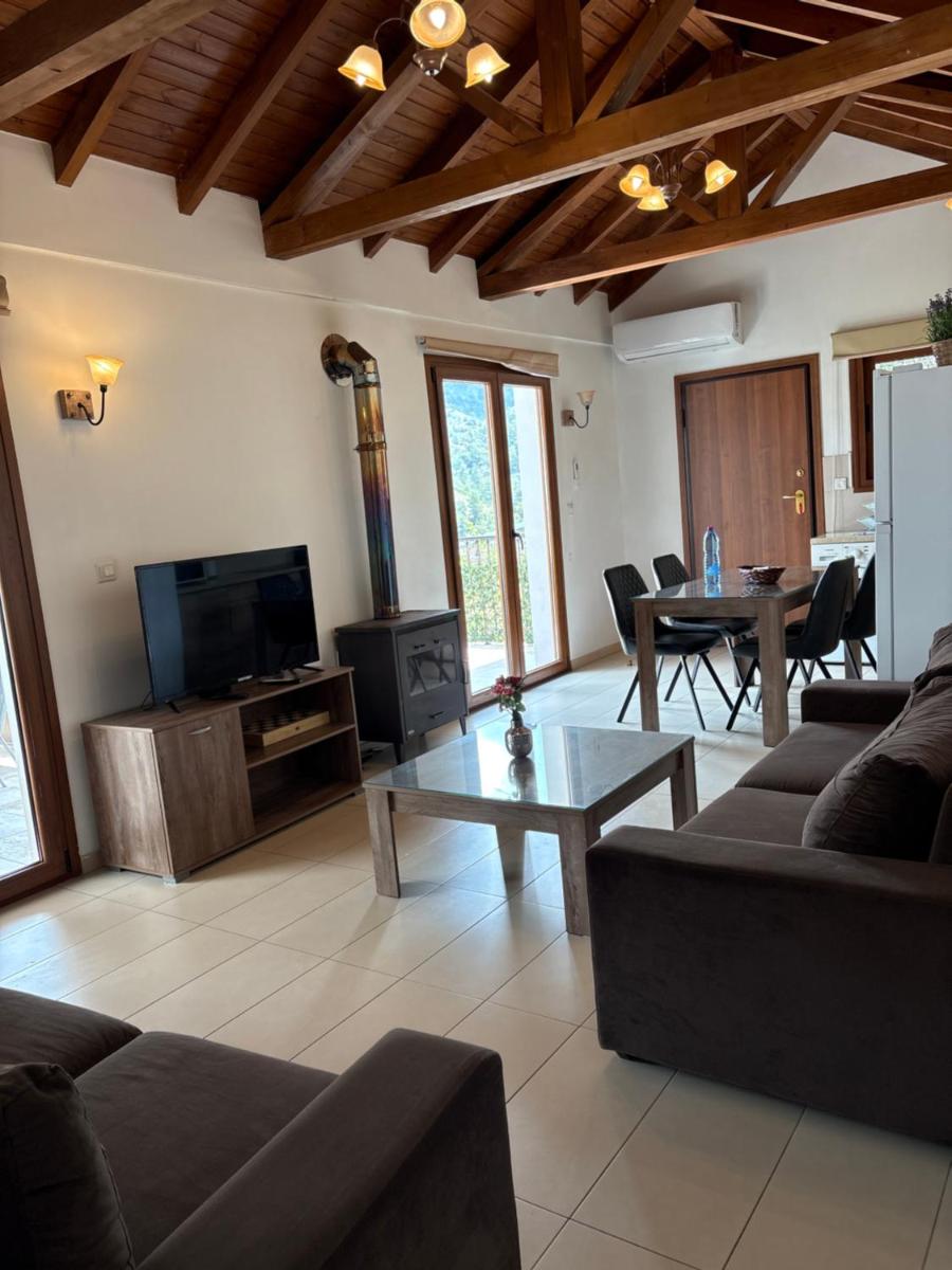 Love Holiday Suite 2 - Housity