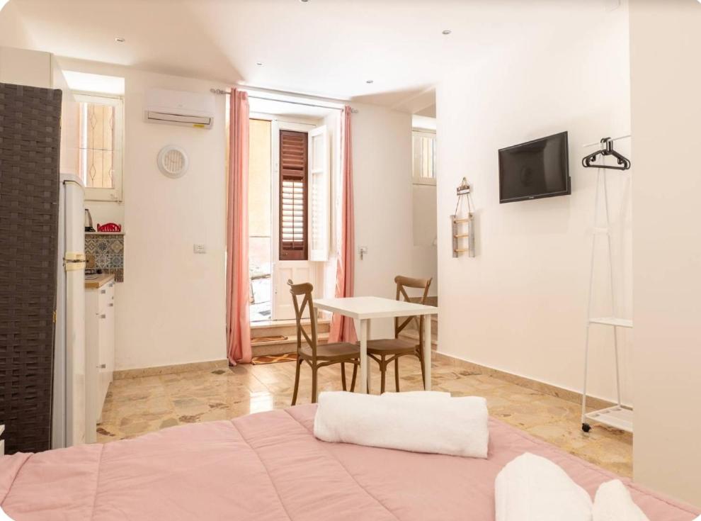 Holiday House Annunziata 1 - Housity