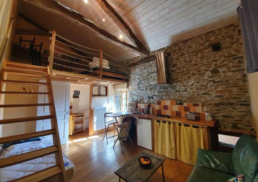 Chambres d\'hôtes dans la campagne près d\'Albi - Housity