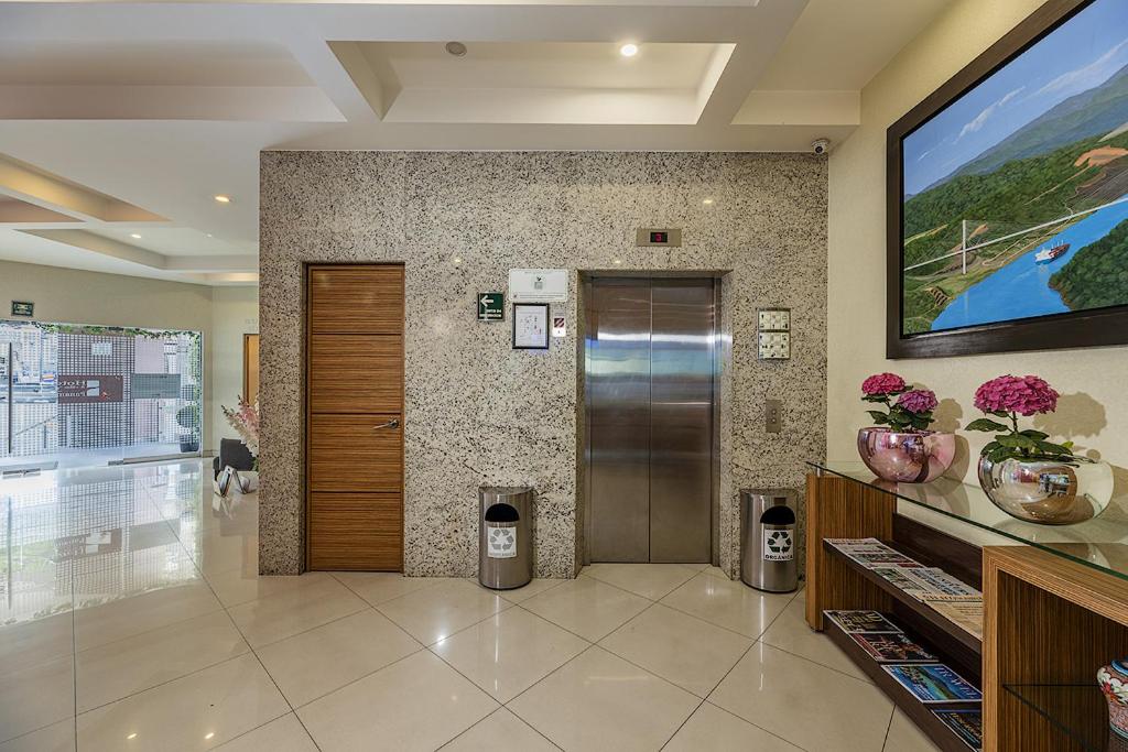 Hotel & Villas Panamá - Housity