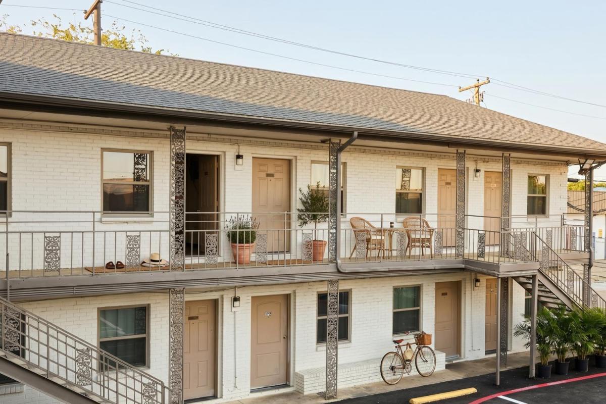 Exclusivo Inn by OYO Grand Prairie, TX - Housity