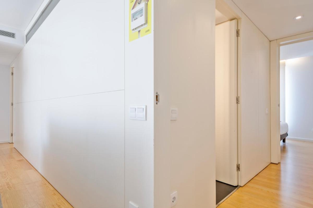 Lugaris Beach Apartments - Housity