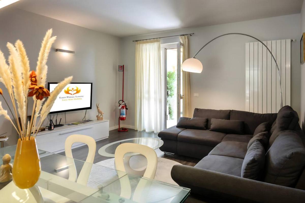 Villetta a schiera con vista lago mozzafiato - Housity