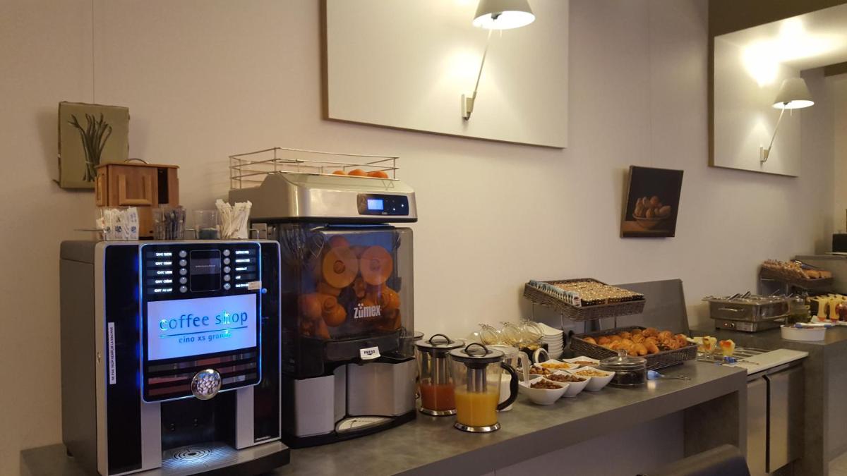 Nourriture dans l'hôtel ou à proximité