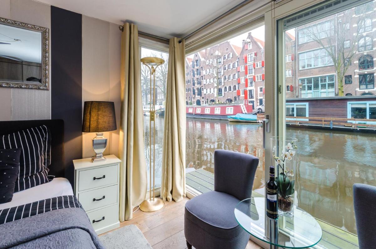 The Guest-Houseboat - Housity