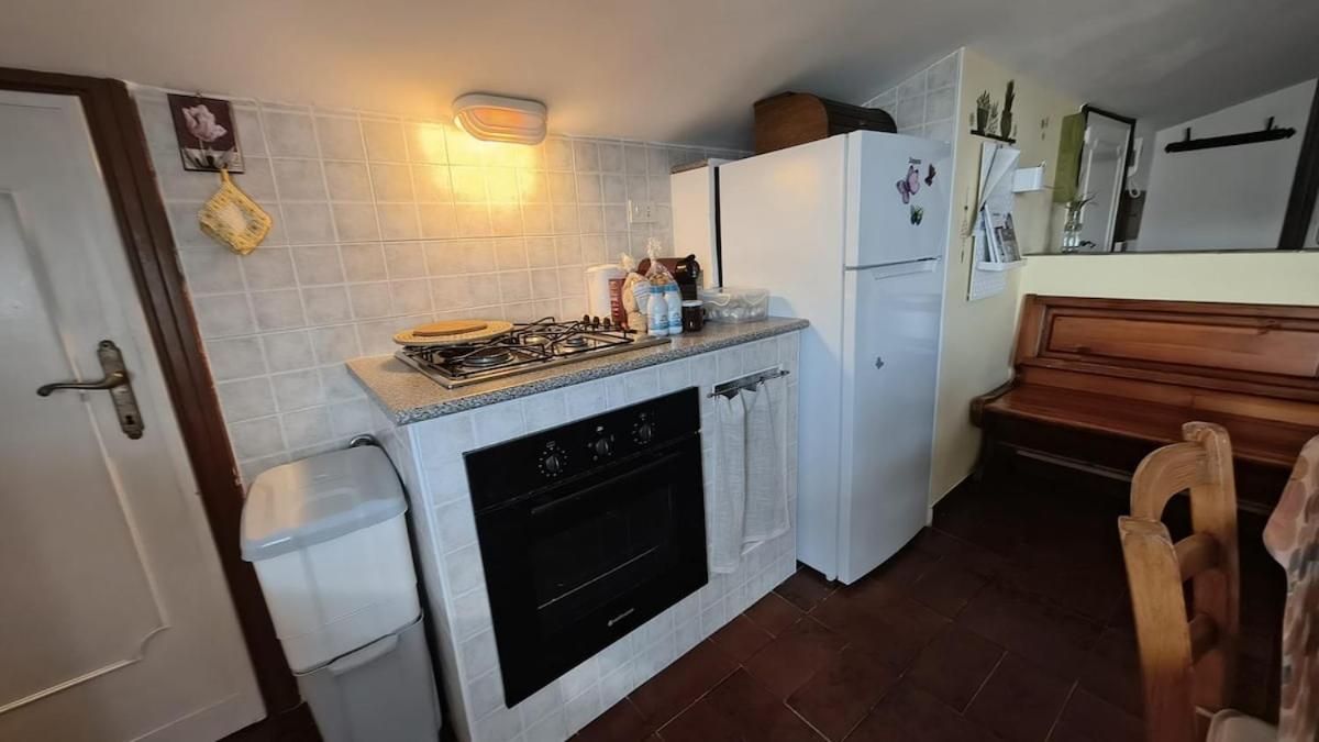 Appartamento panoramico al centro storico Lanuvio - Housity