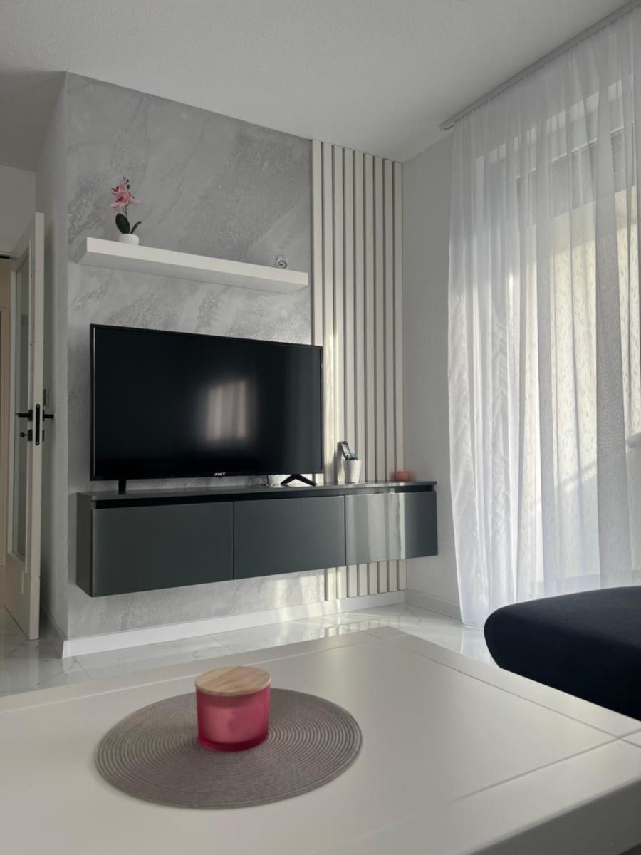 Apartman Dzo - Housity