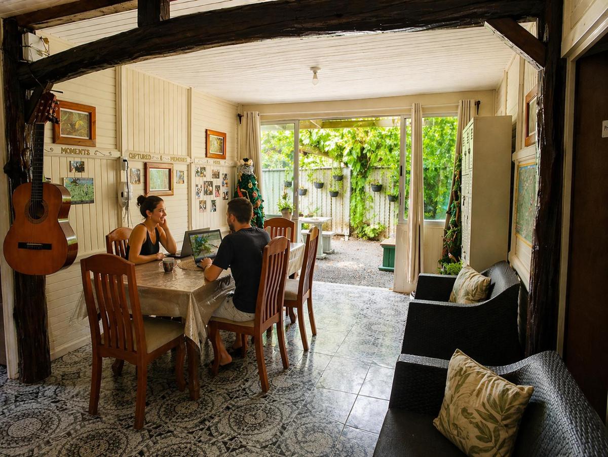 Alpha Arenal Hostel - Housity