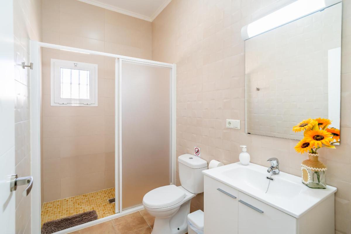 Casa Rural Rafael – Lantejuela - Housity