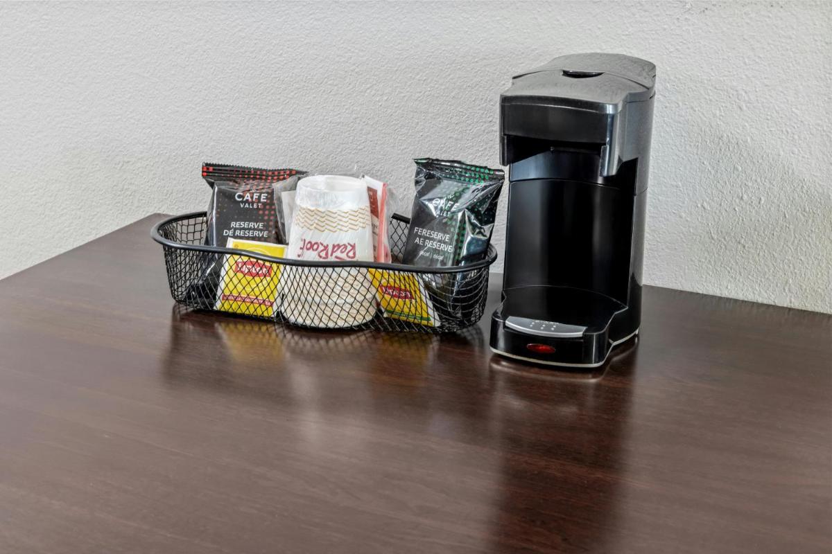 Red Roof Inn & Suites Marysville - Housity