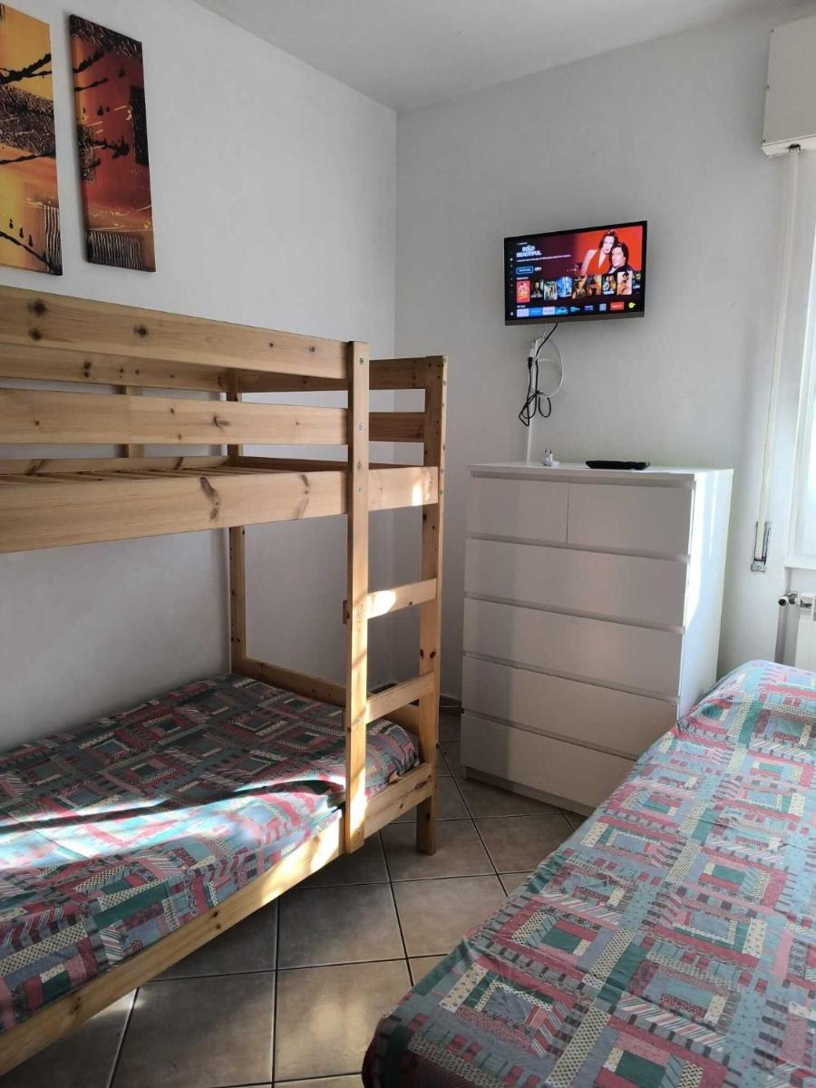 Beach House - Seaview & Roman Apartments - Housity