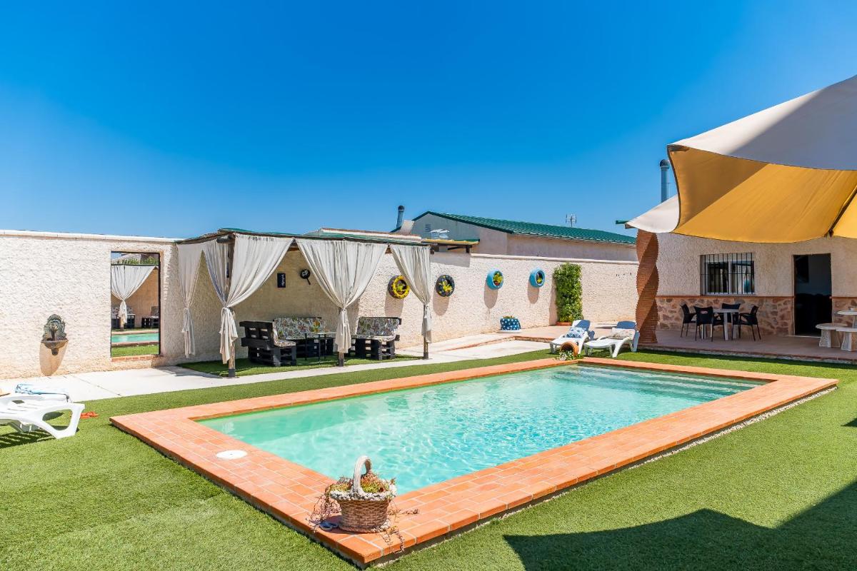 Casa Rural Lola - Lantejuela - Housity