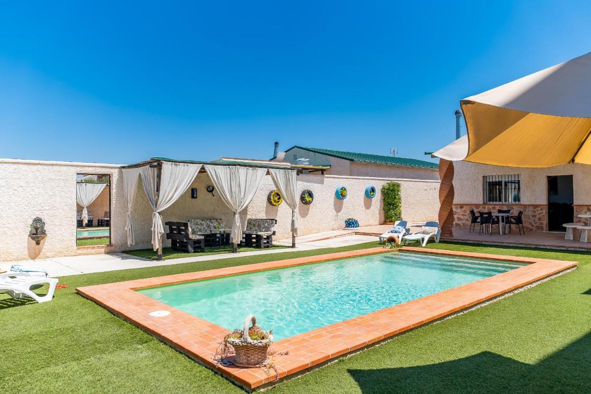 Casa Rural Lola - Lantejuela - Housity