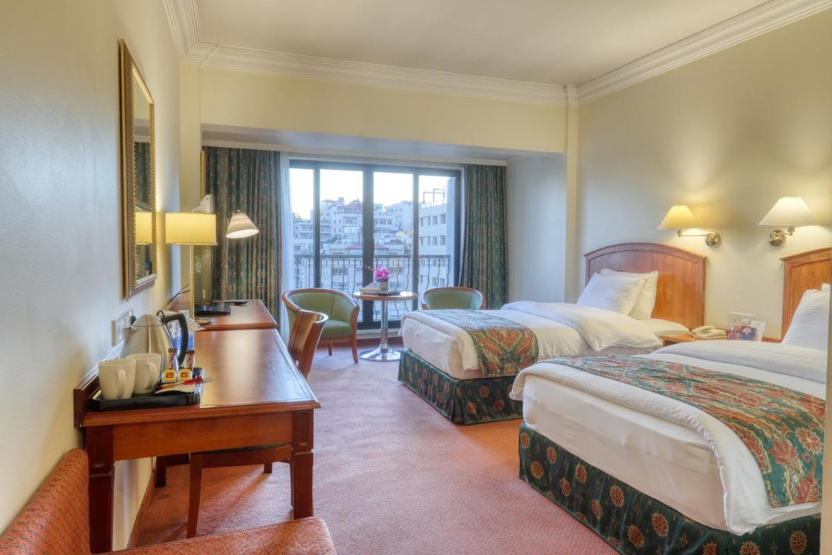 Grand Palace Hotel - Housity