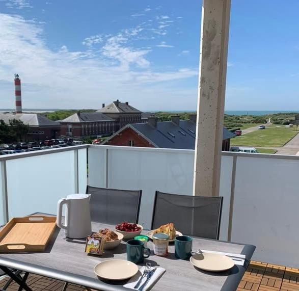 Les Terrasses du Phare, vue mer et accès direct plage, garage, accès PMR - Housity