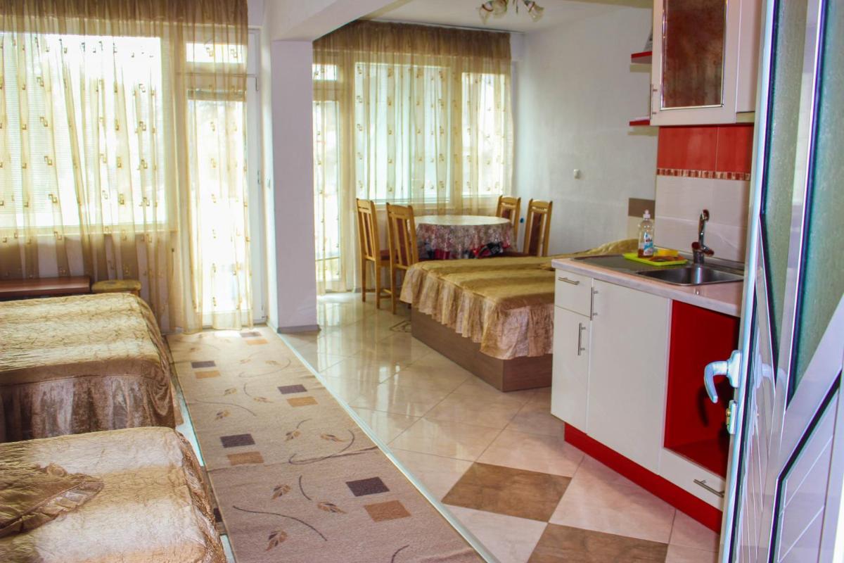 Orchideia Studios - Housity