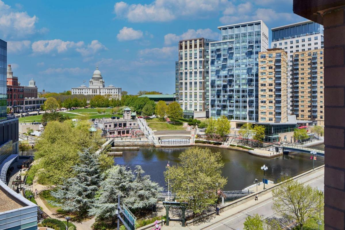 Courtyard Providence Downtown - Housity